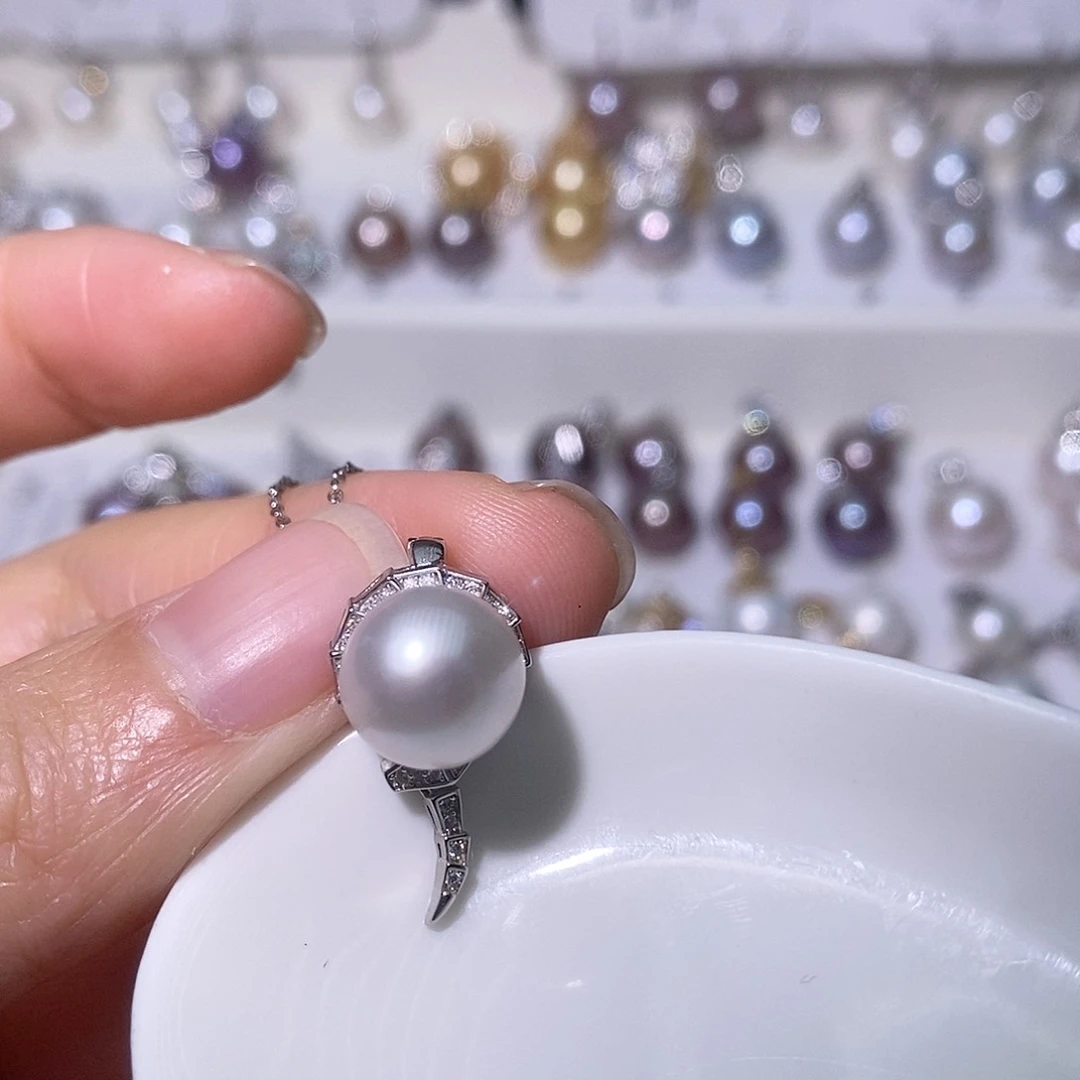 淡水珍珠吊坠(赠链)银S925镶嵌尺寸10/11毫米万能扣