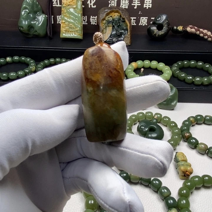 岫岩河磨玉（透闪石质玉）未镶嵌颈饰