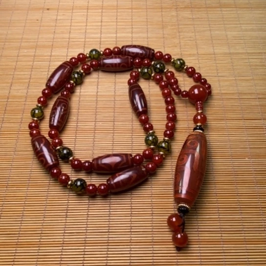 玛瑙/玉髓颈饰未镶嵌
