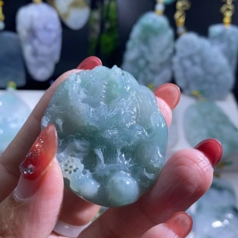 【闪购商品】颈饰未镶嵌翡翠龙牌