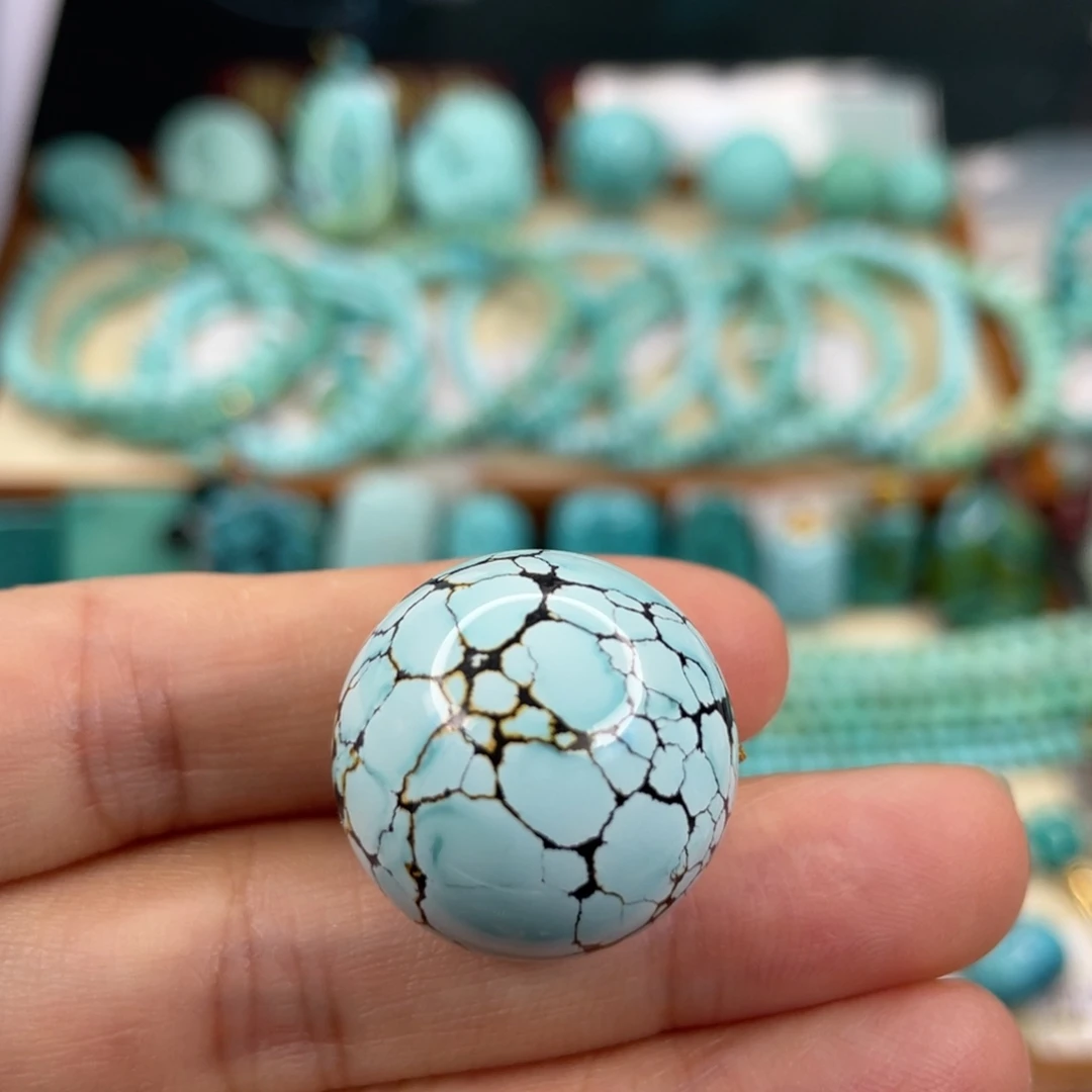 绿松石未镶嵌挂件