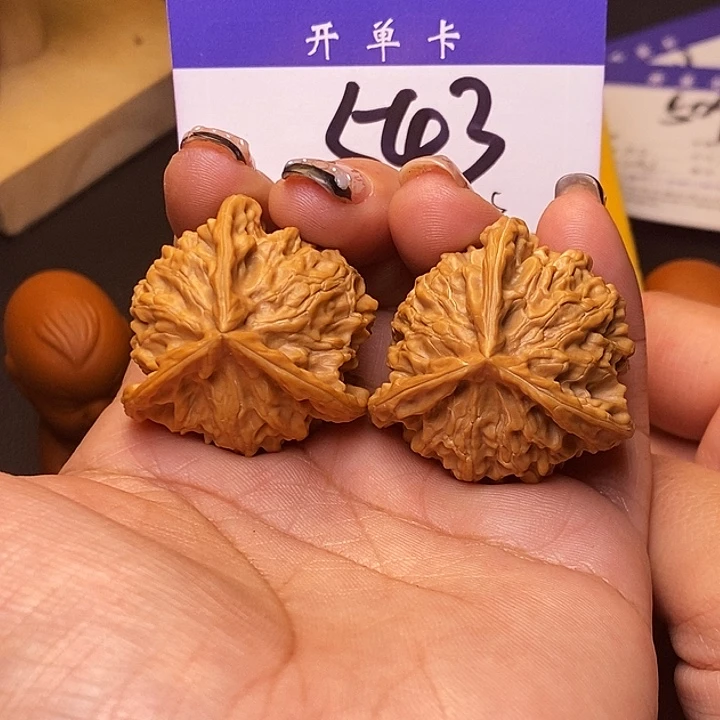 吊坠桃核三棱39无刀痕s