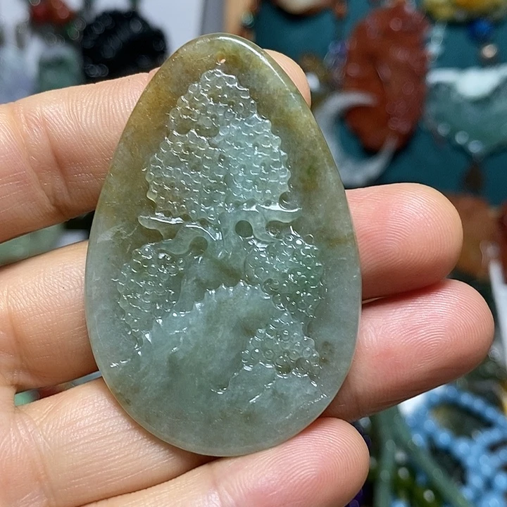 吊坠(赠链)未镶嵌翡翠