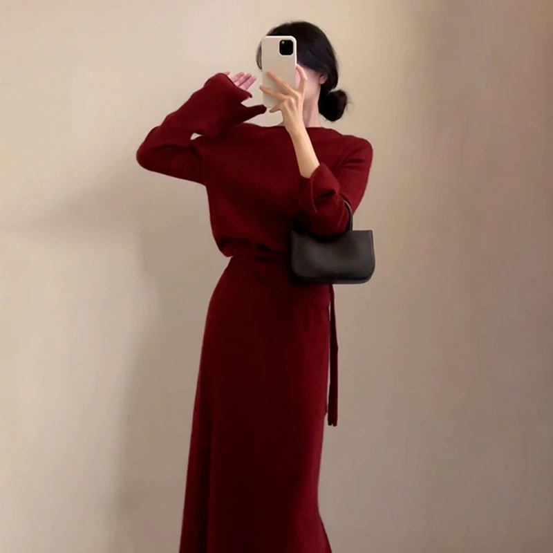 过年新年战袍红色毛衣针织连衣裙子女秋冬2025新款高级感超火套装