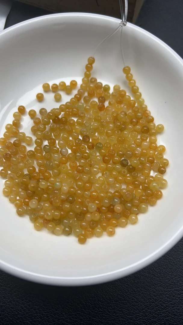 翡翠卡3➕mm100颗散珠多样性发货