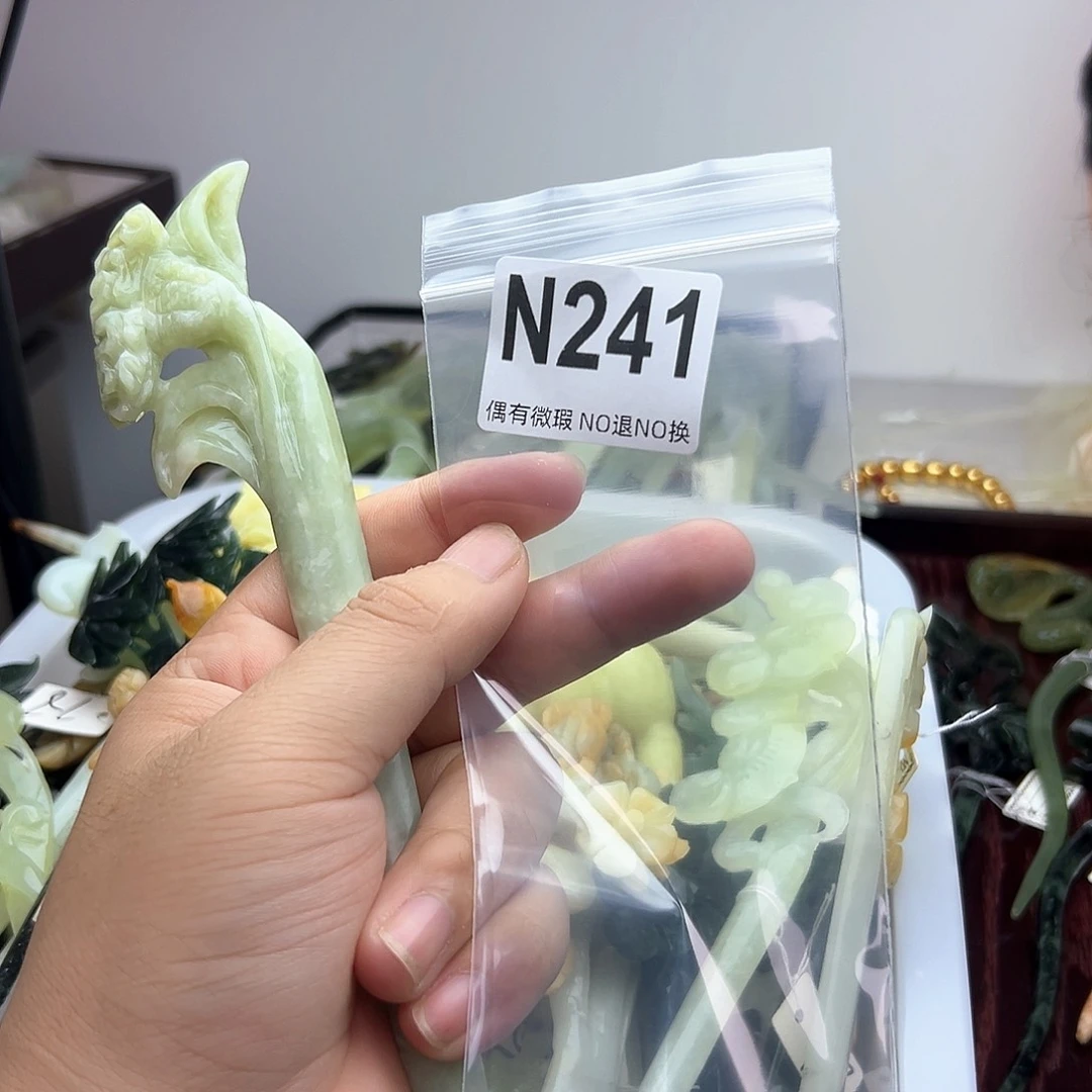 蛇纹石玉合金发饰闲**花