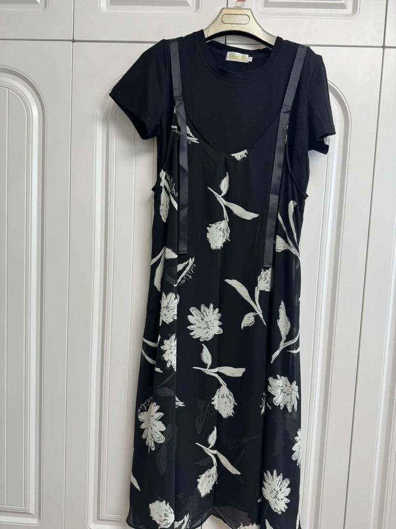 （851）女士最新时尚宽松两件套连衣裙