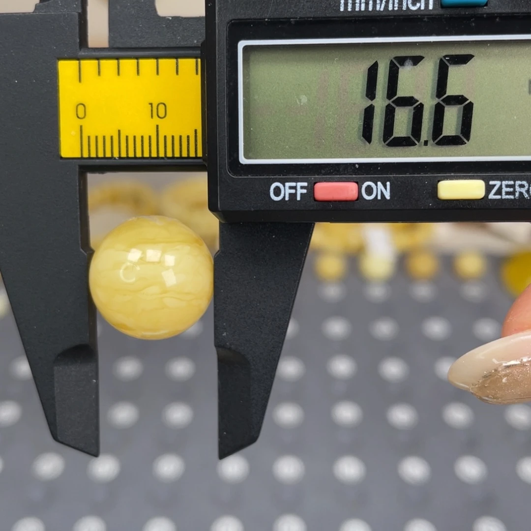 琥珀未镶嵌裸石99