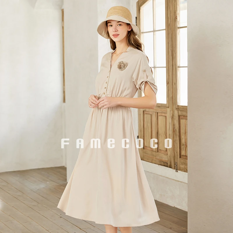 Famecoco范可儿气质优雅V领收腰天丝连衣裙高级感长裙F223FA026