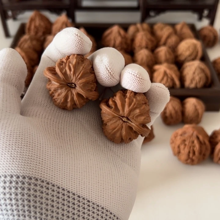 L***.核桃全品白狮子无药