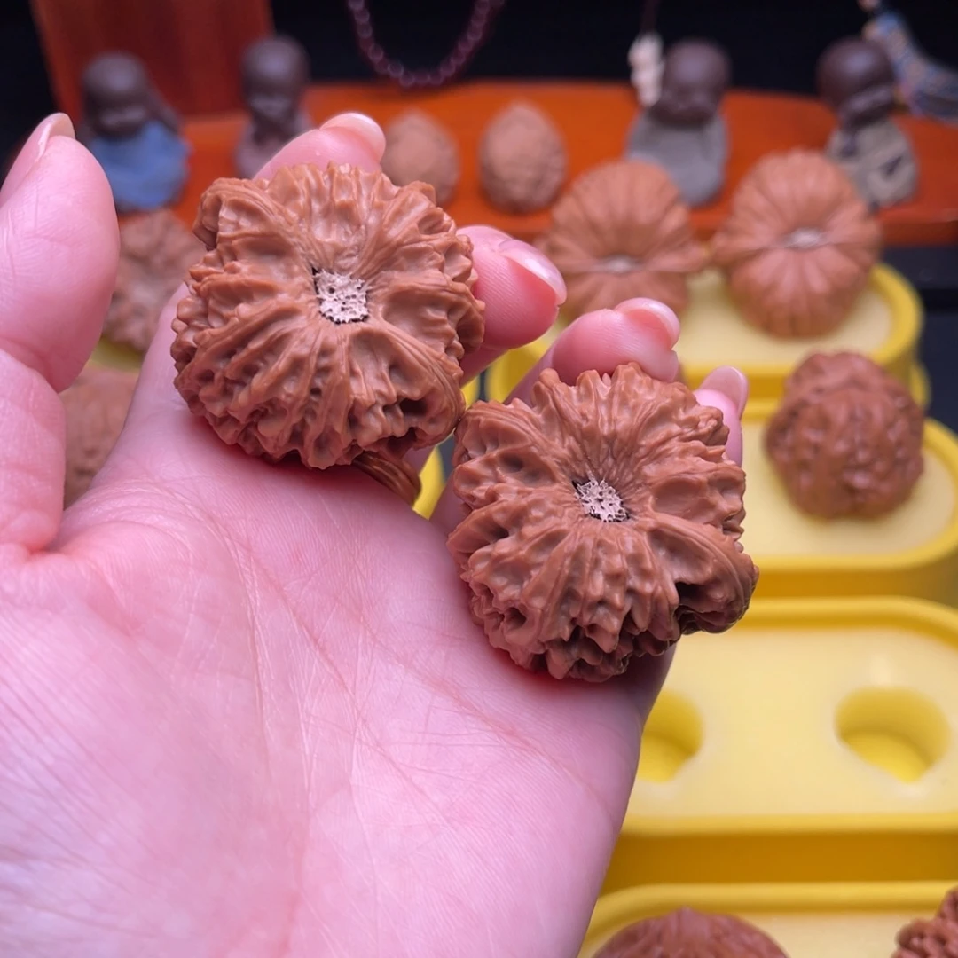 文玩核桃把件42龙门涧