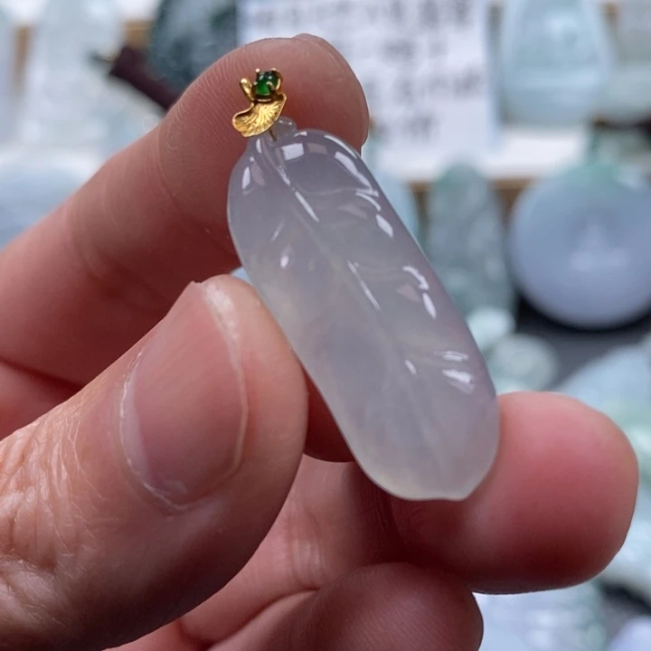 翡翠颈饰18K金镶嵌翡翠