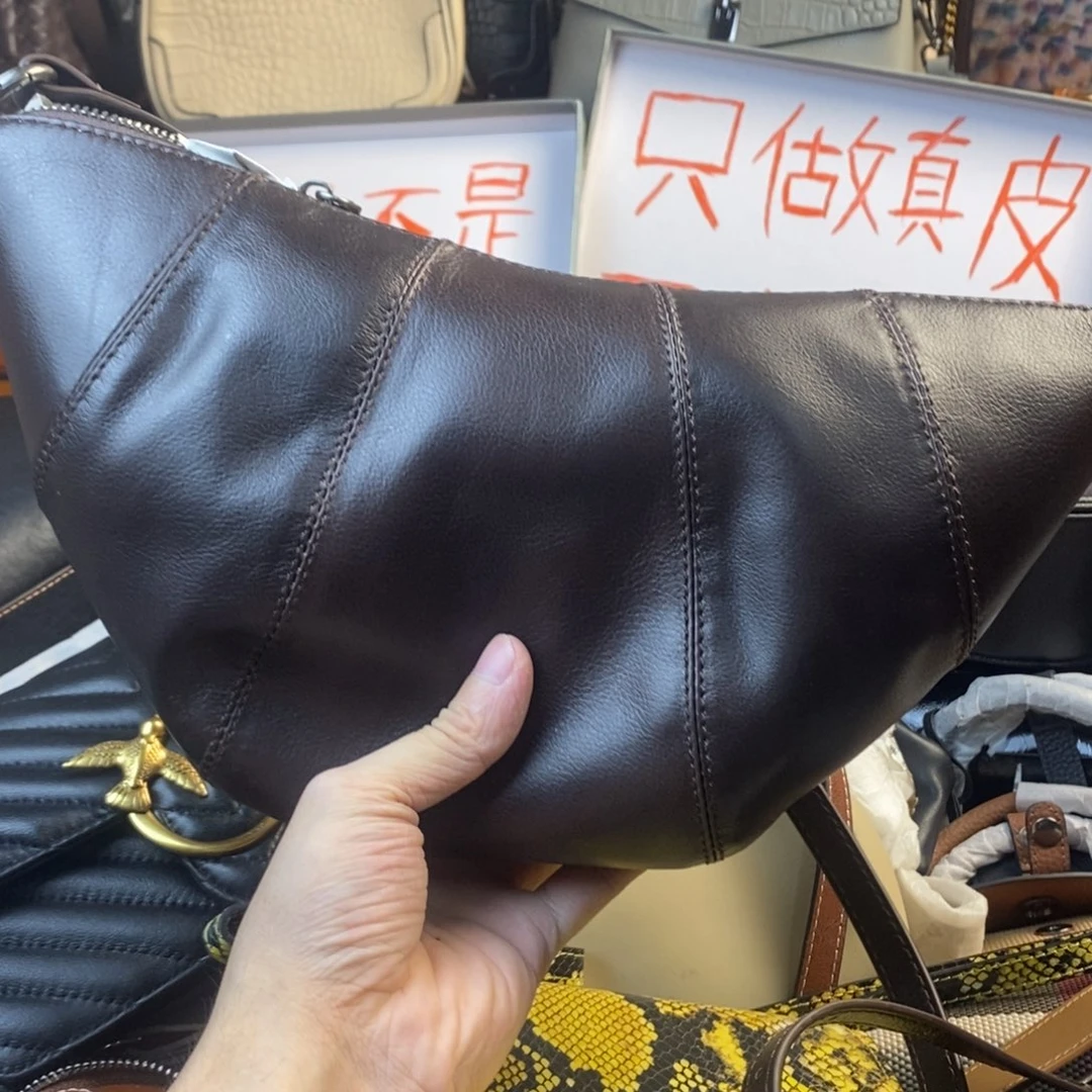 黄牛皮（革）牛皮（革）