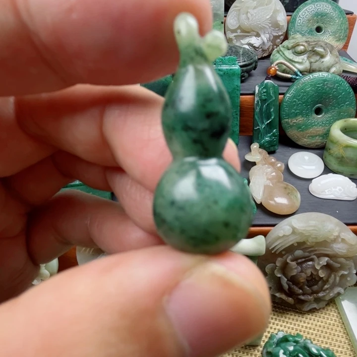 未镶嵌独山玉珠宝半成品