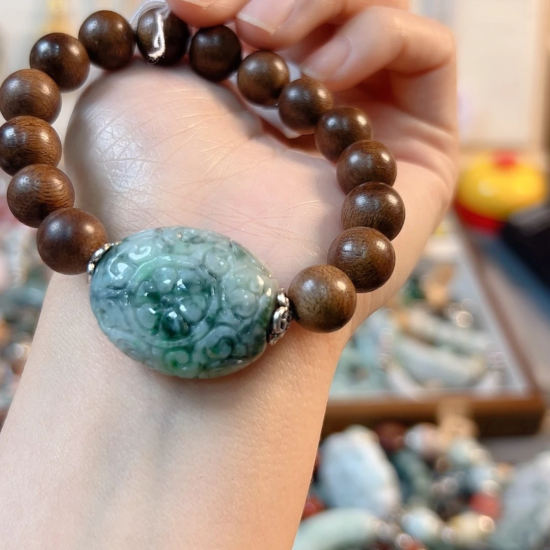 翡翠手链未镶嵌梅