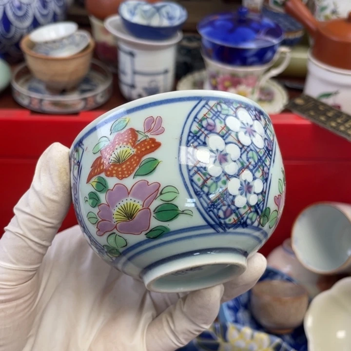他家瓷器真美….开播了