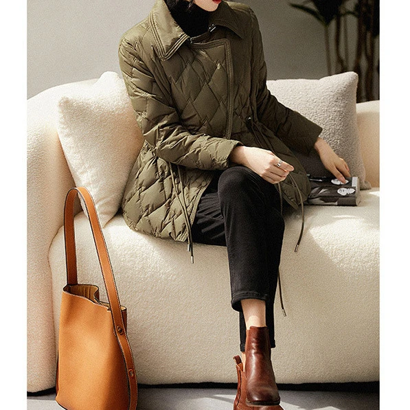显瘦时尚秋冬冬季短款轻薄保暖羽绒服95白鹅绒含绒量保暖气质优雅
