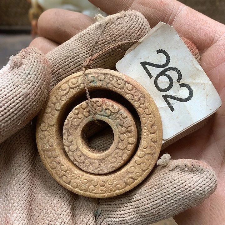 未镶嵌和田玉挂件