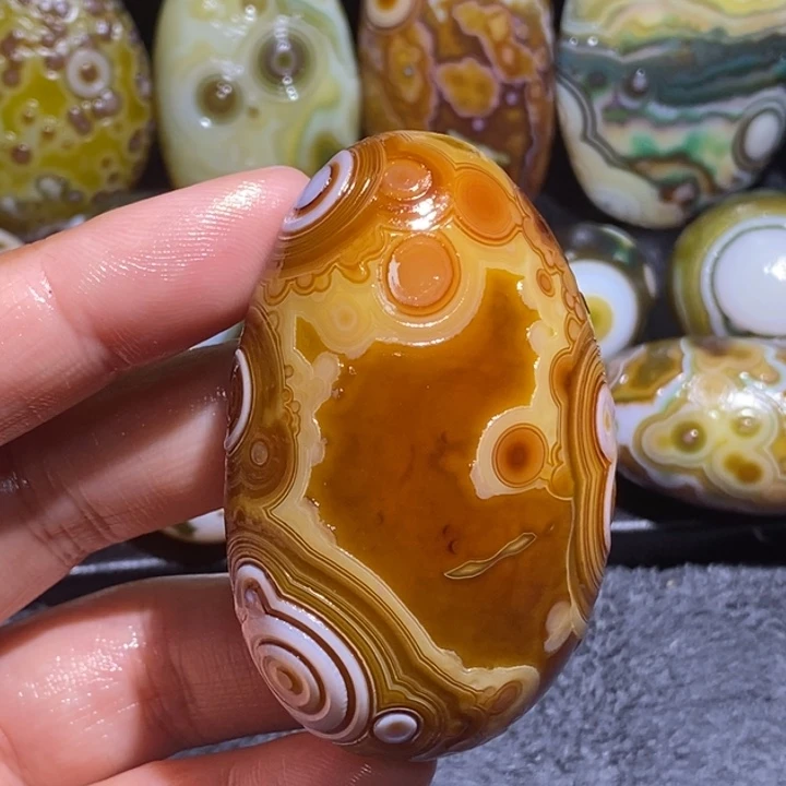 玛瑙/玉髓未镶嵌珠宝半成品73