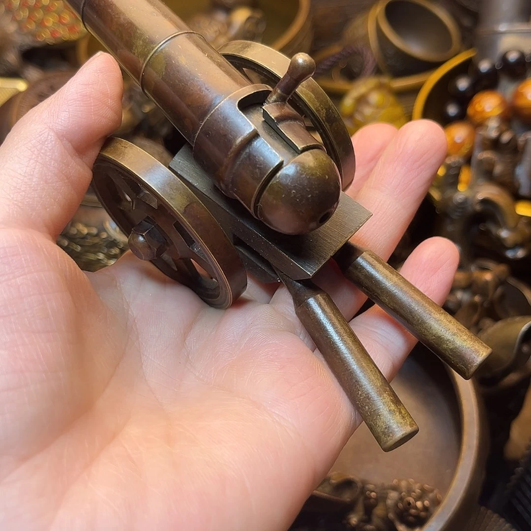 精美铜器工艺品等