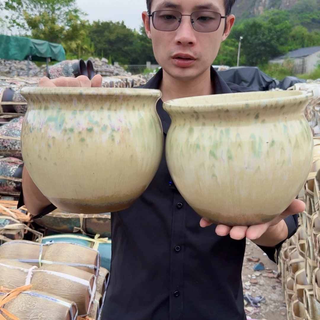 紫砂花盆口20高18（两个胖子彩色
