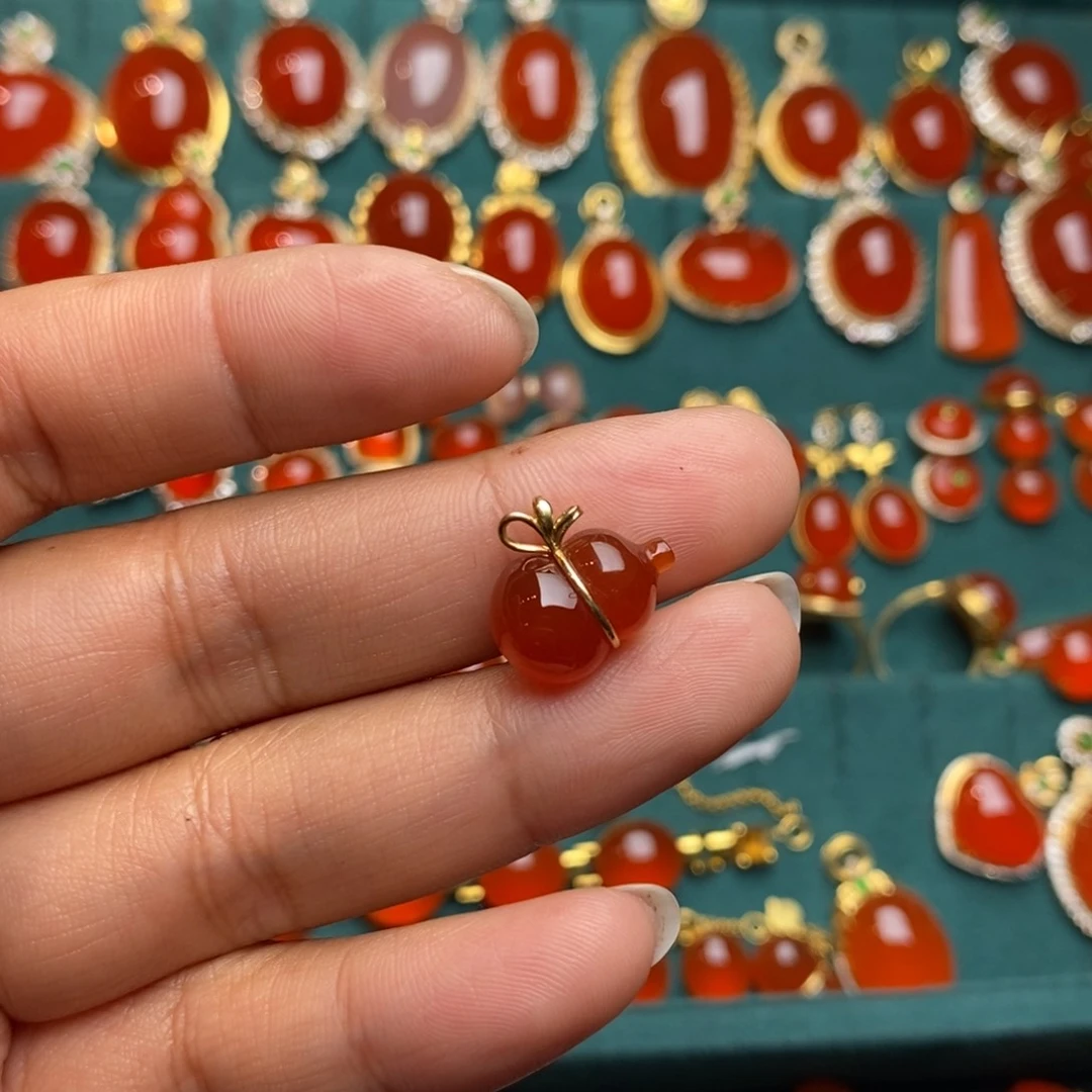 吊坠(不含链)18K金镶嵌南红玛瑙