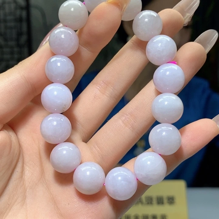 翡翠挂件未镶嵌翡翠