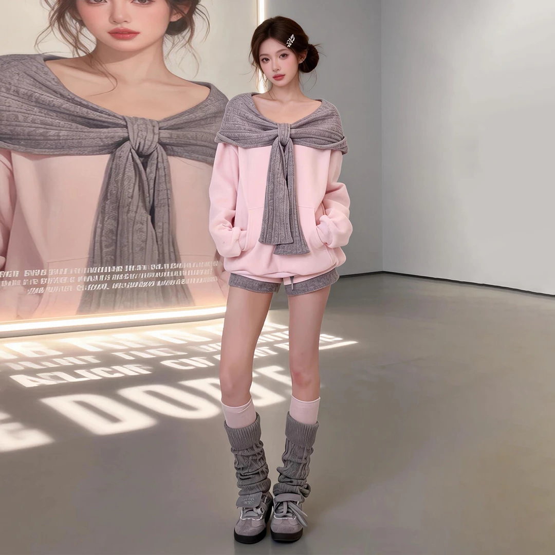 韩系设计感冬装一整套女秋冬季慵懒风一字肩粉色卫衣短裤两件套装
