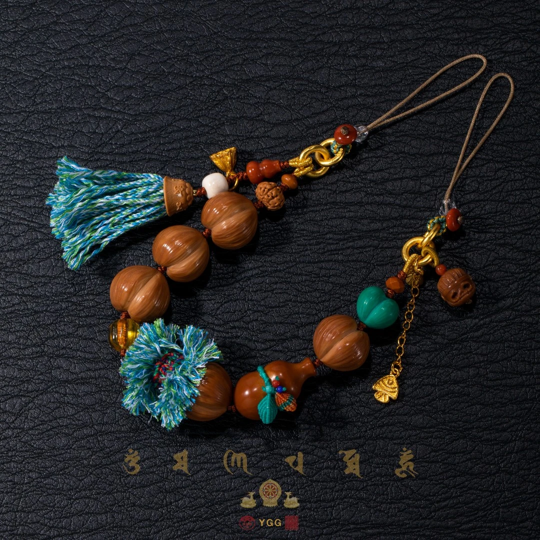 员格格YNALA13/猴头核桃屁桃手机链挂件（多样性发）