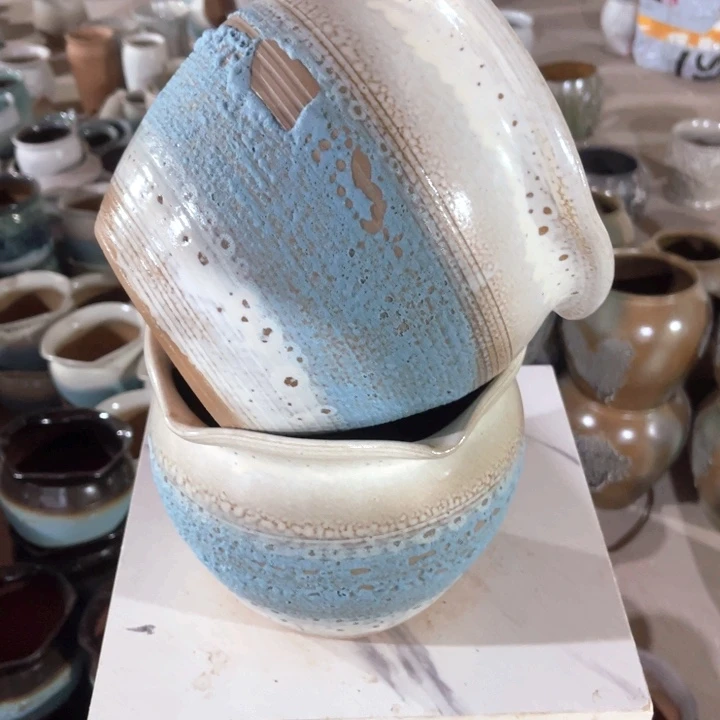 紫砂花盆口径20高度18两只瑕疵