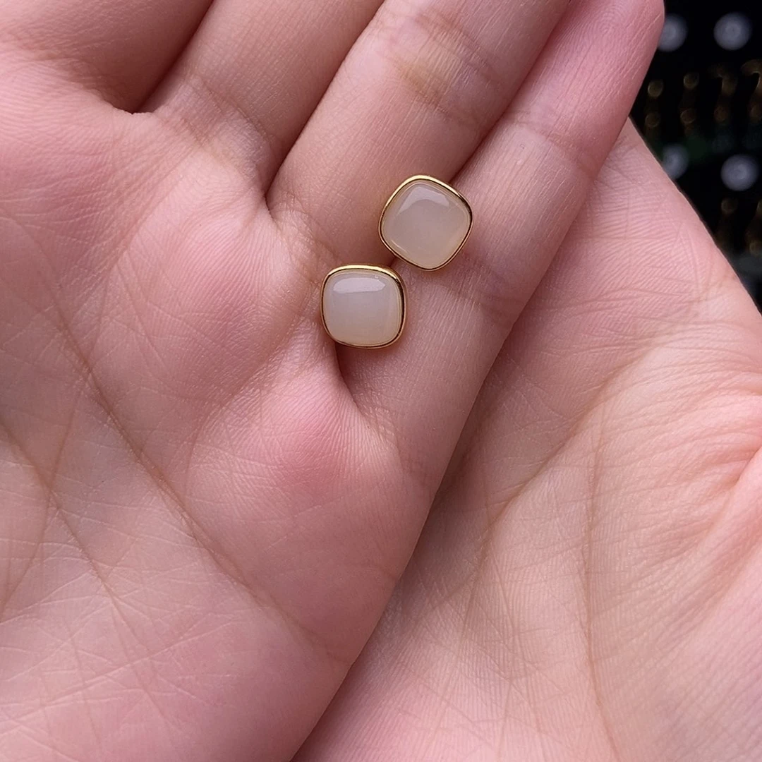 和田玉（碧玉）18K金镶嵌颈饰