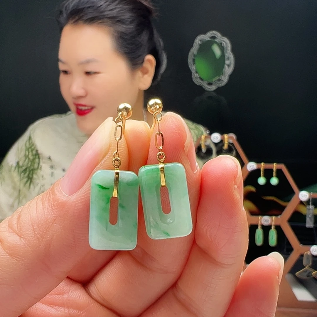 翡翠18K金镶嵌耳饰天然翡翠