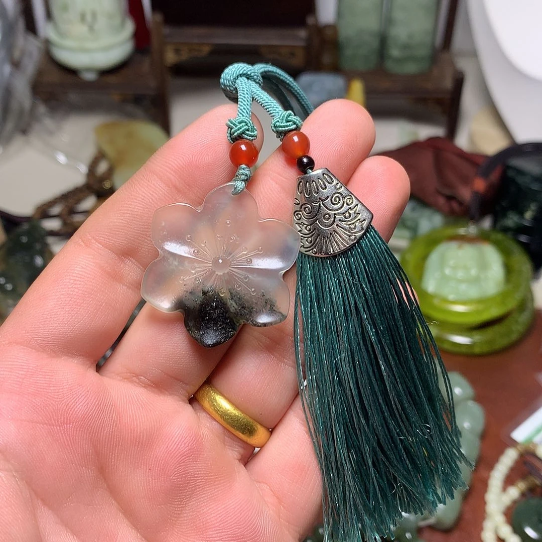 未镶嵌蛇纹石玉颈饰