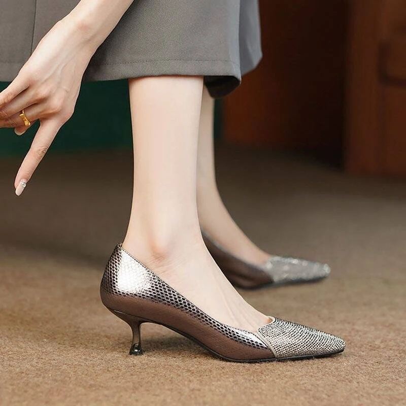 全软羊皮尖头单鞋女细跟2025春秋季新款法式中跟浅口鞋水钻仙女风