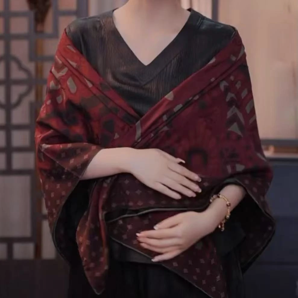 140香云纱湖丝方巾-瑞虹玲珑 重摊雾135cm丝巾 010