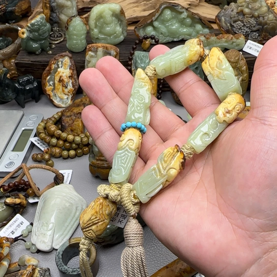 海***的岫岩河磨玉（透闪石质玉）未镶嵌珠宝奇石