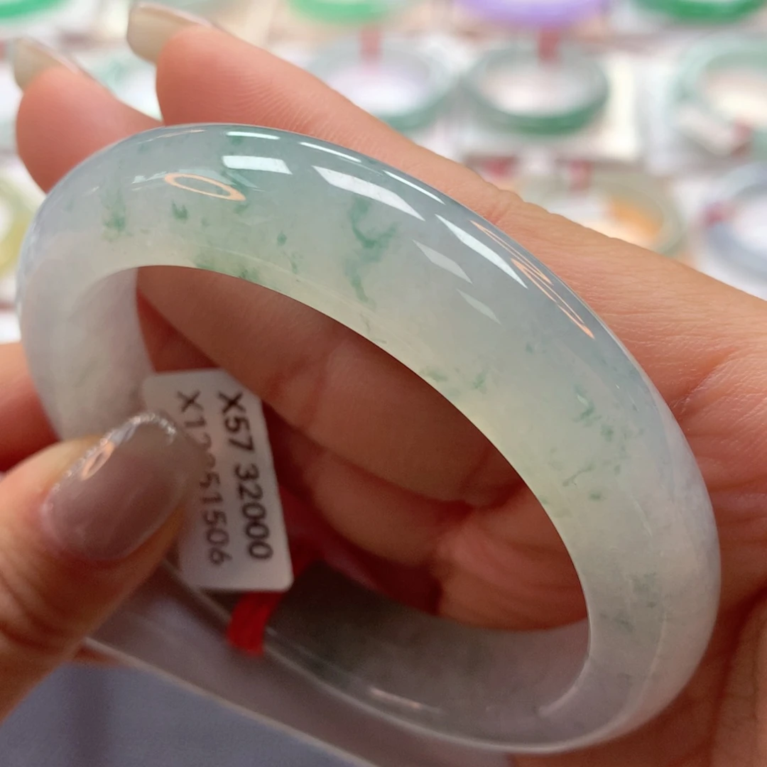 翡翠手镯未镶嵌57正49号88