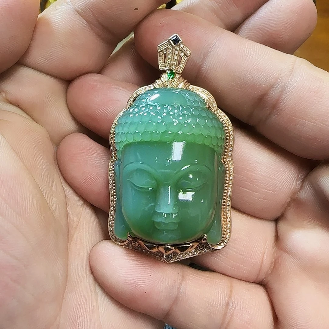 虾***商和田玉（碧玉）未镶嵌挂件