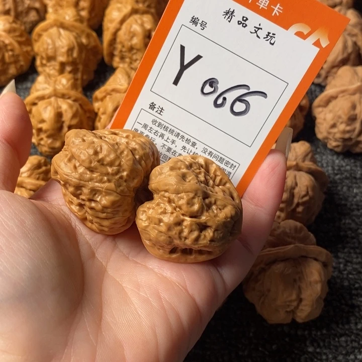 把件文玩核桃爆**水37蛙