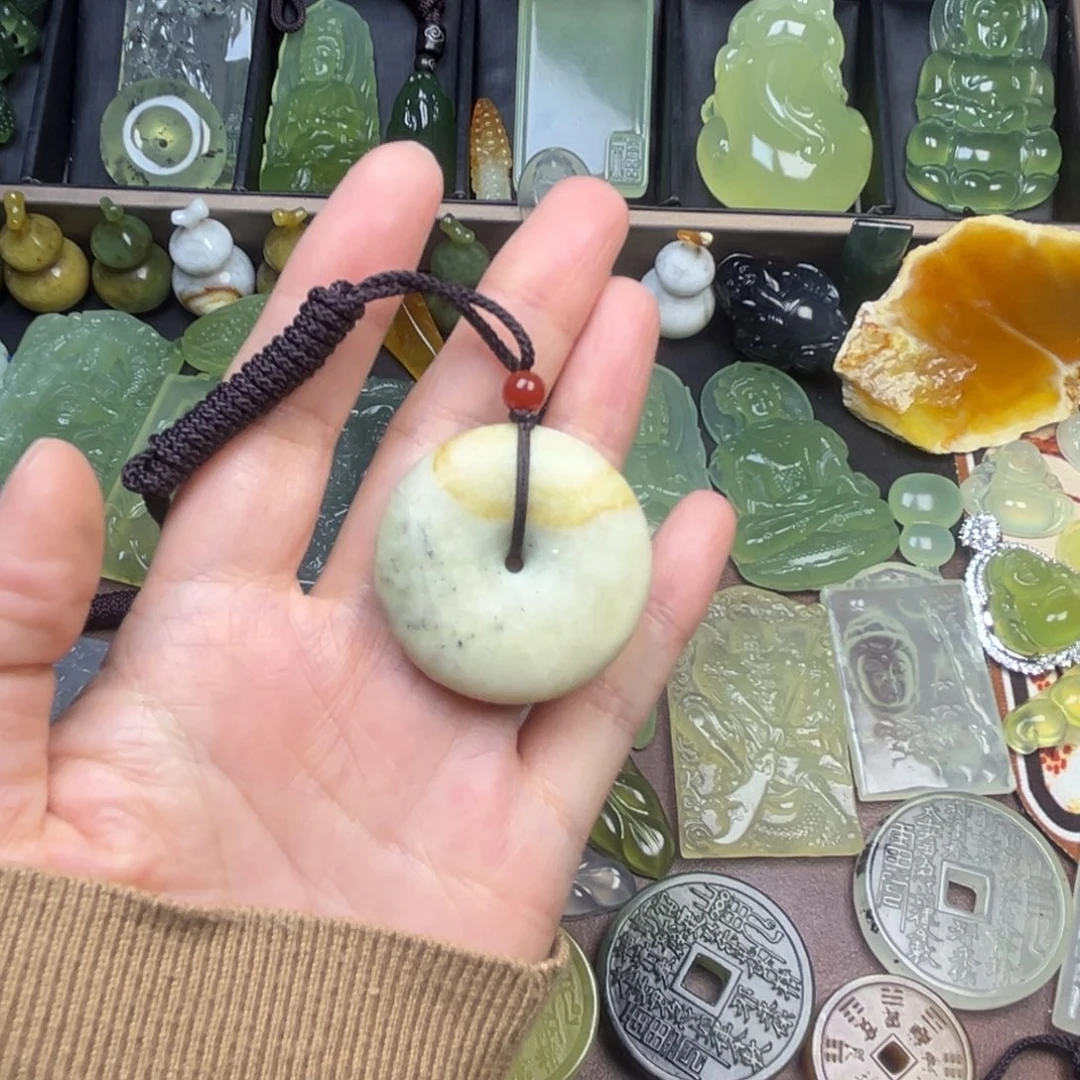 蛇纹石玉未镶嵌吊坠(不含链)