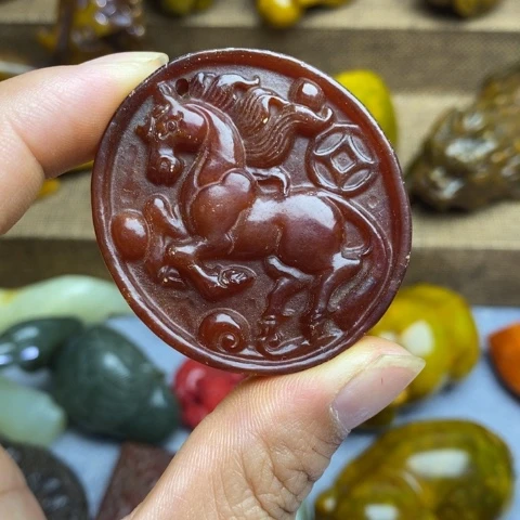 蛇纹石玉未镶嵌颈饰20
