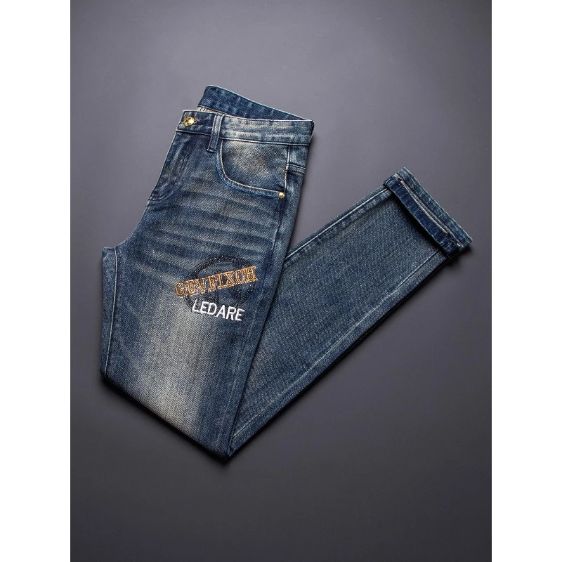 高端刺绣牛仔裤男2025新款秋冬潮牌修身小脚弹力烫钻休闲长裤蓝色