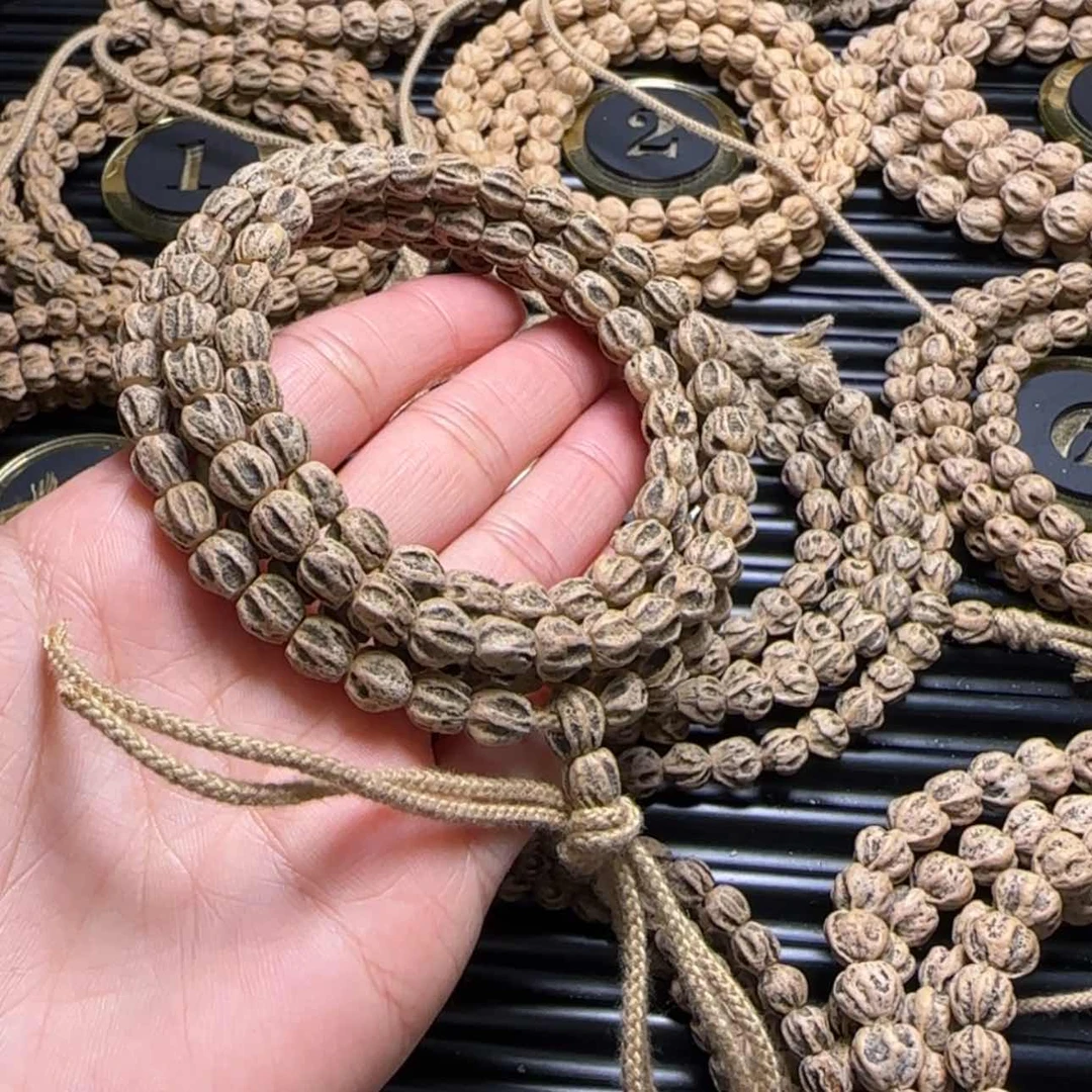 【闪购商品】柏香籽/百香籽吊坠洛*