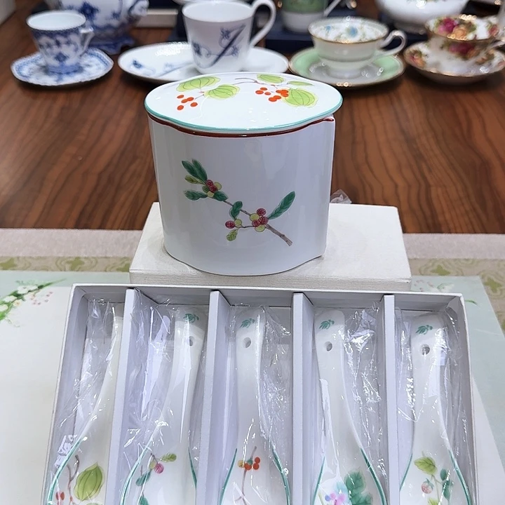 瓷片杯子杯子杯子水杯杯子水杯