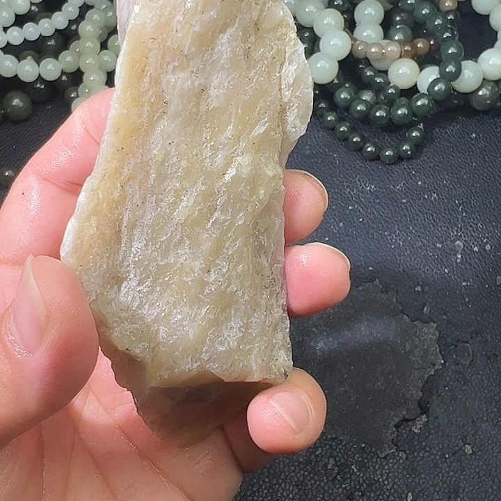 和田玉（糖玉）未镶嵌车挂