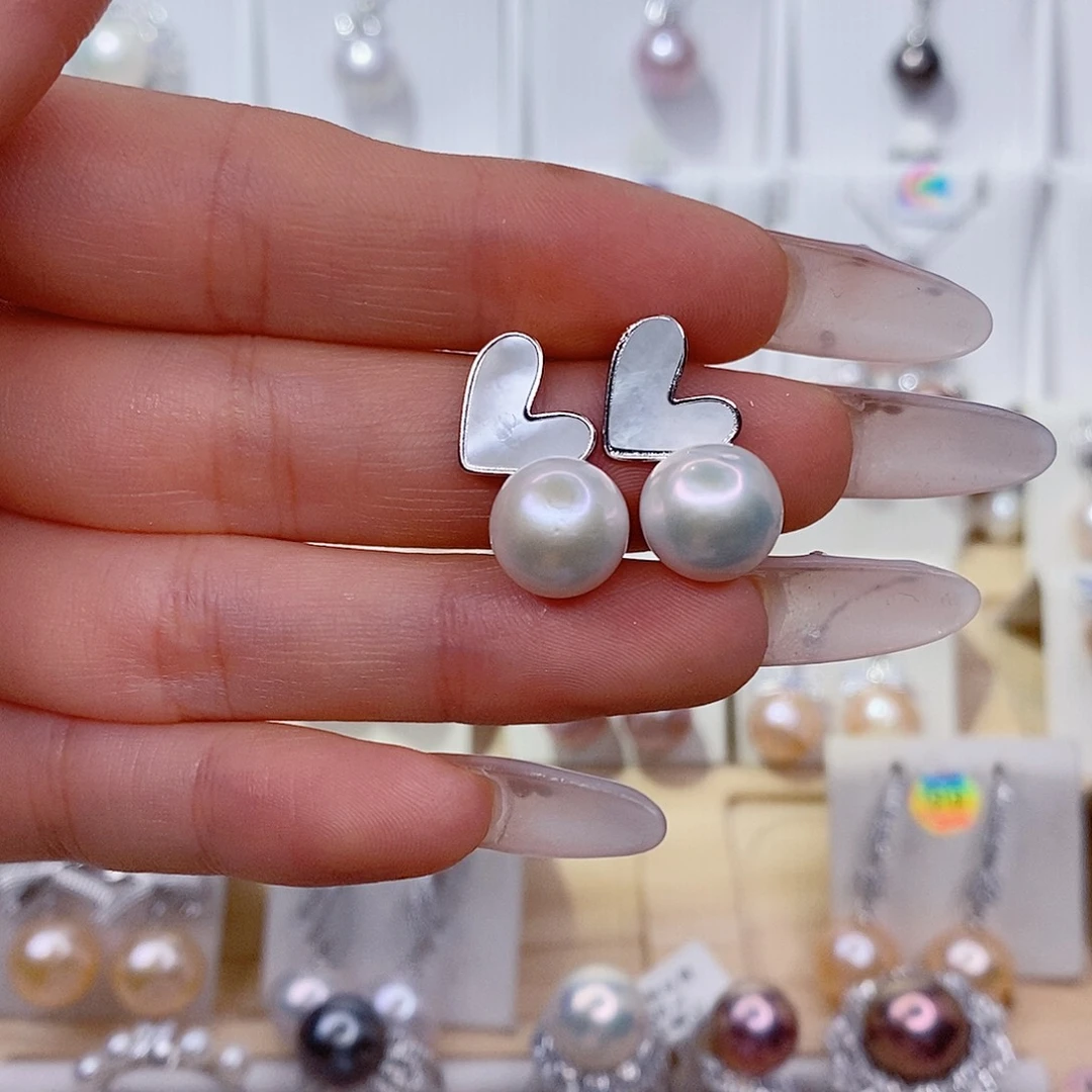 未镶嵌耳饰淡水珍珠