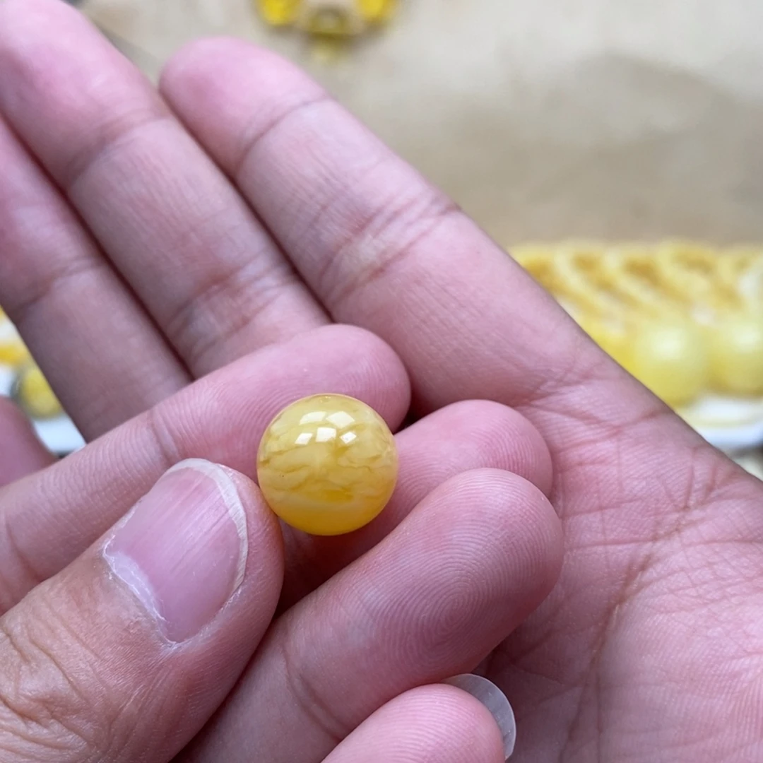 ゞ***～琥珀未镶嵌珠宝奇石