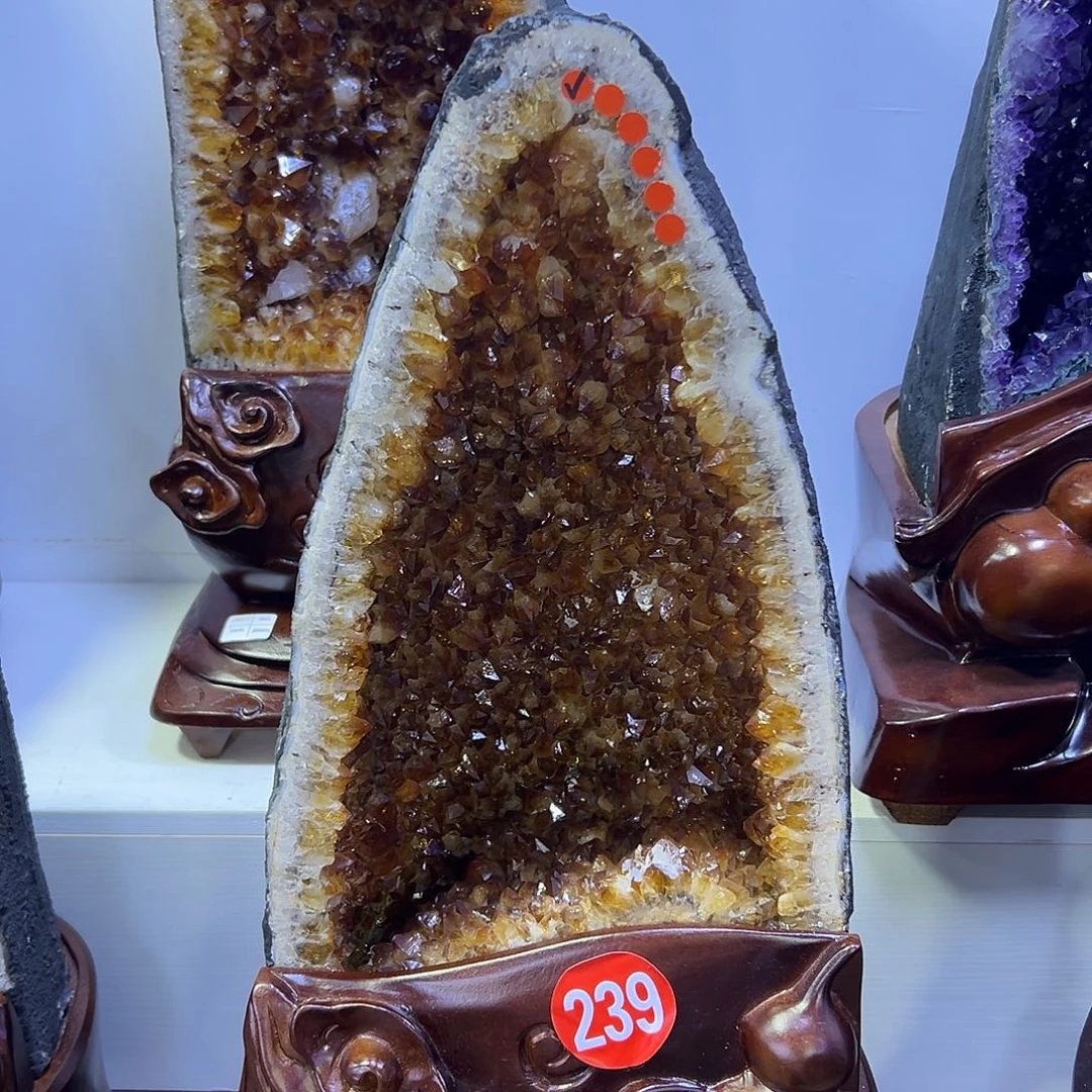 未镶嵌大型摆件（非配饰）黄晶