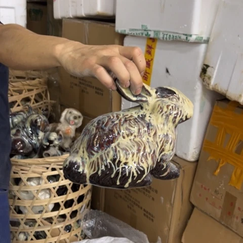 瓶瑕疵瓷片处理不退不换。。。。。。。。