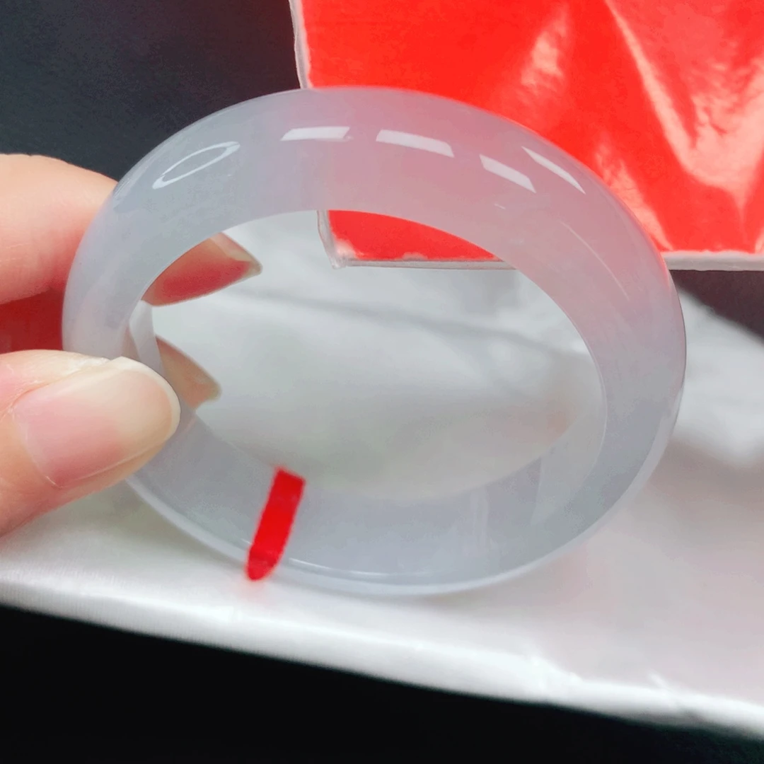 翡翠未镶嵌手镯52贵